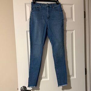 LOFT Women's Skinny Jeans in Blue